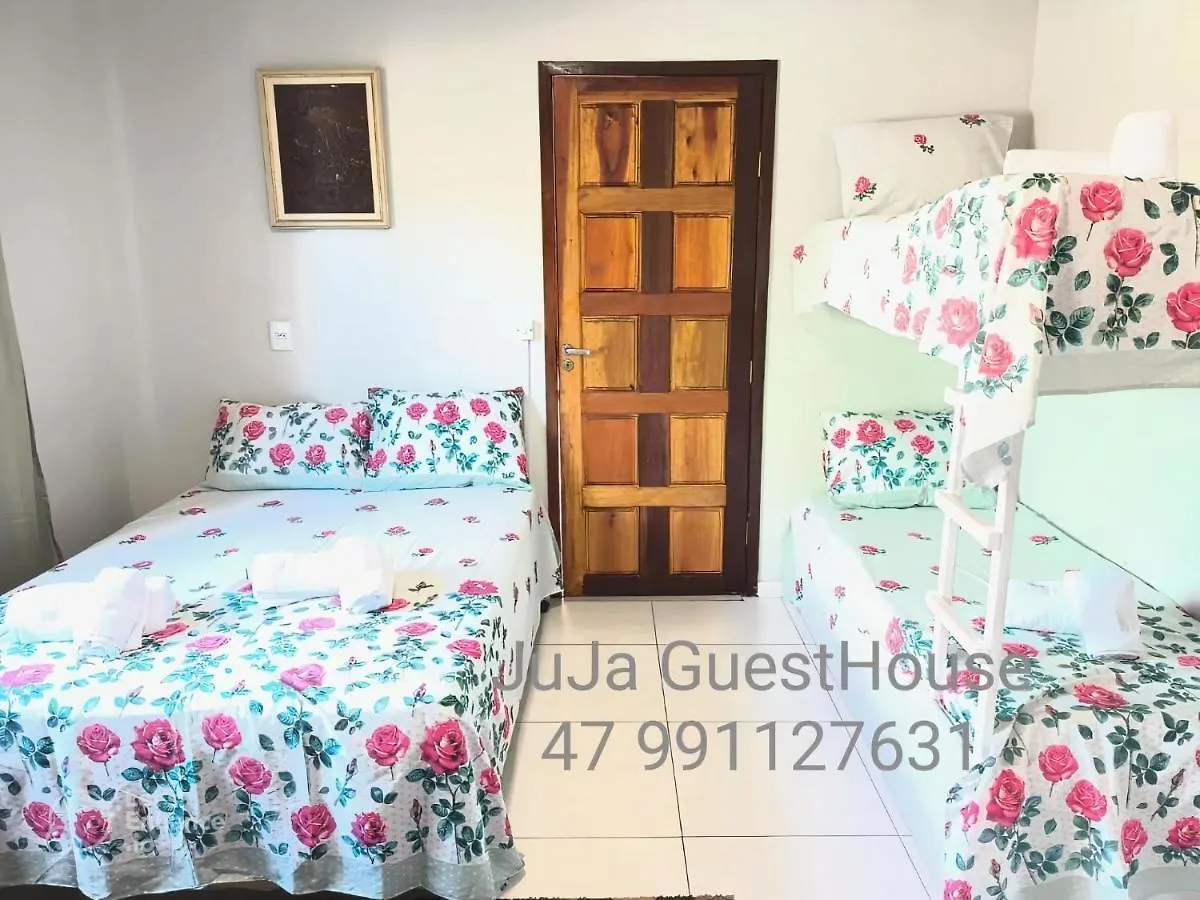 Juja Guesthouse Penha  Penha (Santa Catarina)