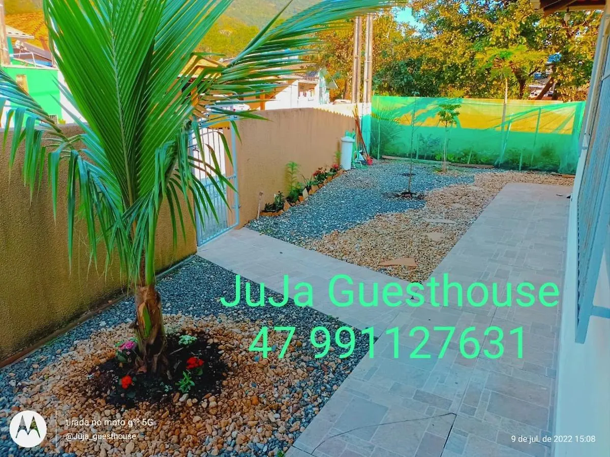 Bed and breakfast Juja Guesthouse Penha