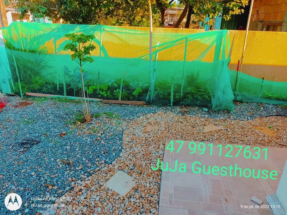 Juja Guesthouse Penha  Bed and breakfast