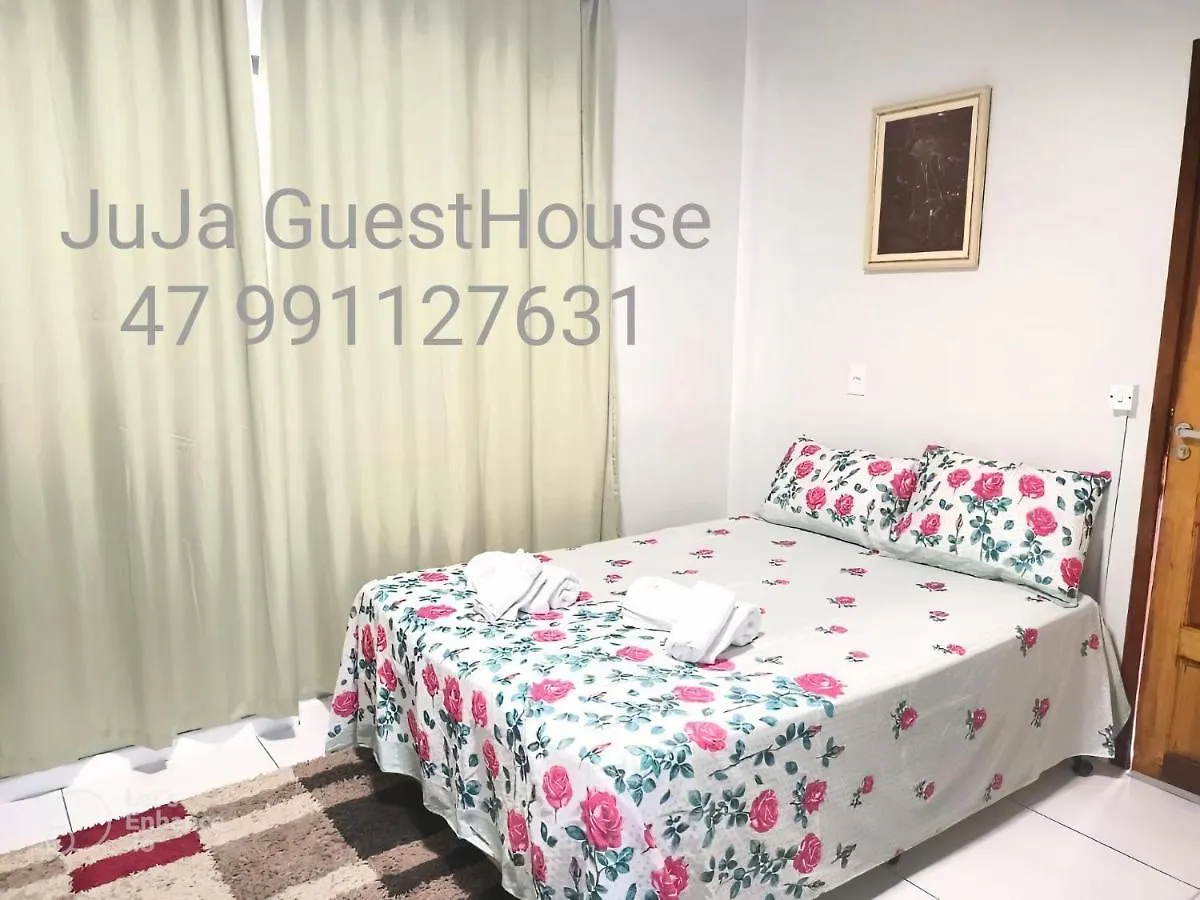 Bed and breakfast Juja Guesthouse Penha  Brasil
